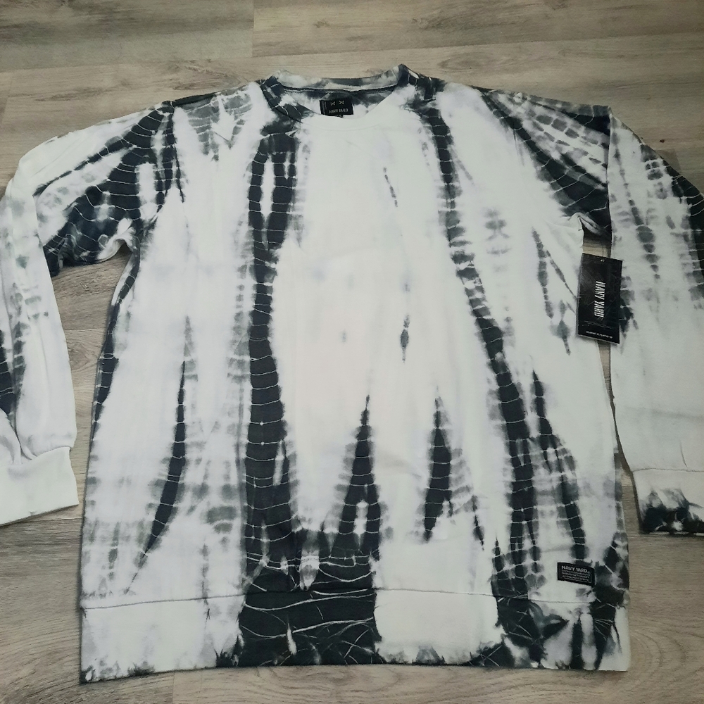 Navy Yard Black and White Tie-Dye Long Sleeve Top